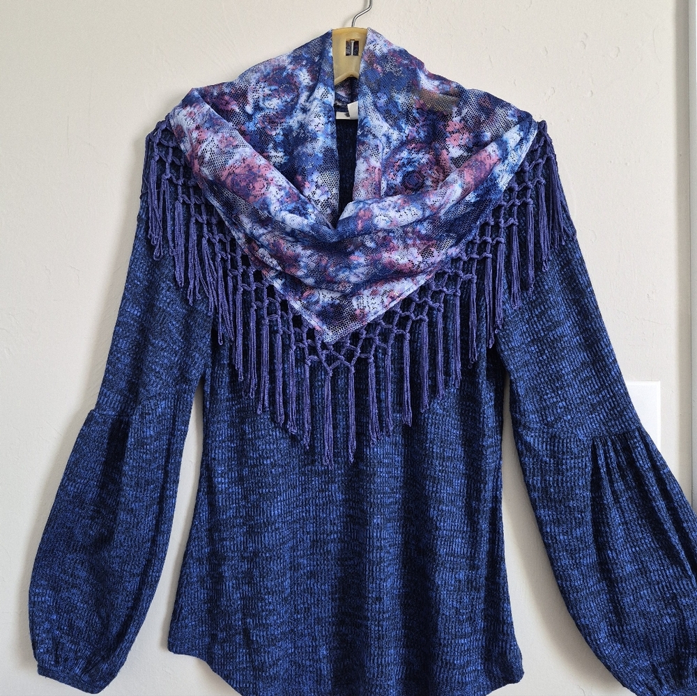 Blue Knit Bell Sleeve Top with Floral Fringe Scarf
